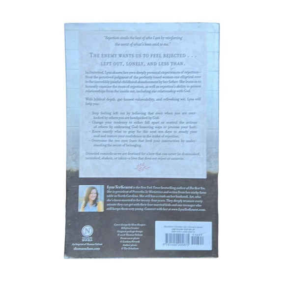 Uninvited by Lysa TerKeurst NY Times Bestseller - Picture 2 of 4